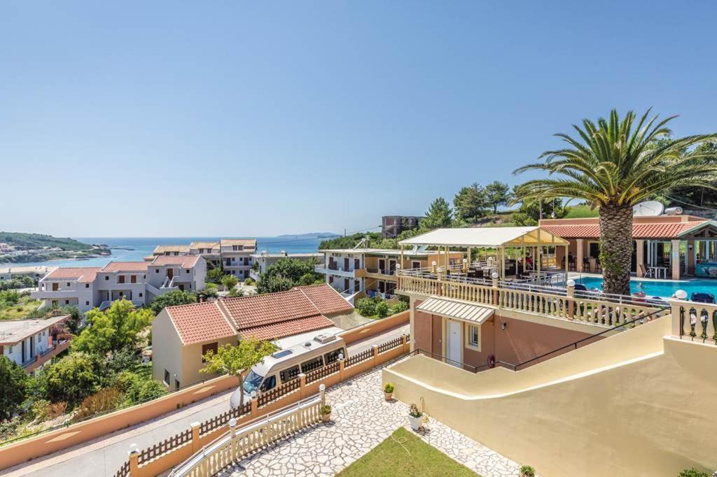 Kapetanios Apartments Agios Stefanos Avliotes  Exterior foto
